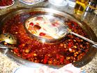 火锅是中国的传统饮食方式(图1)